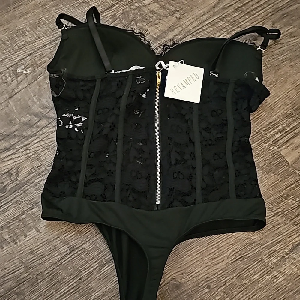 Revamped NWT Black Sexy Lace Bodysuit Zip up back SP - Picture 9 of 9